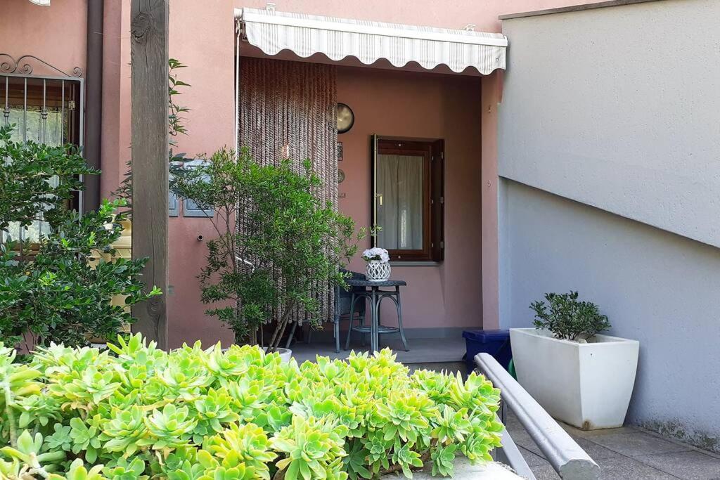Feel At Home - Casa Loredana Lovere Exterior foto